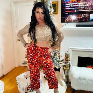 Peck & Peck Weekend Red Floral Garment